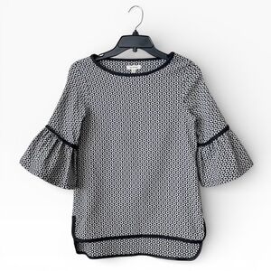 Max Studio Knit Top Women's S Black White Geometric Print 3/4 Ruffle Bell Sleeve